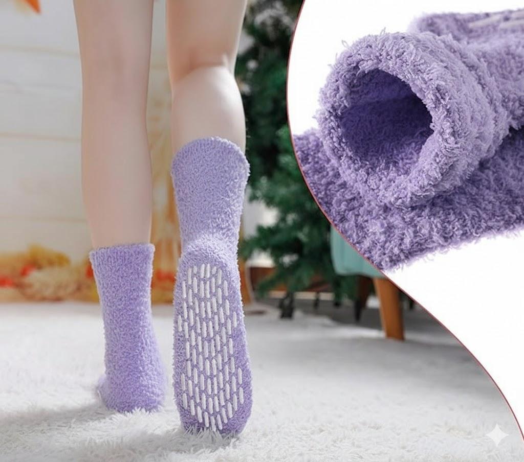 LINEMIN Non-Slip Fuzzy Socks for Women - Cozy Hospital Soft Fluffy Socks With Grips - Winter Warm Slipper