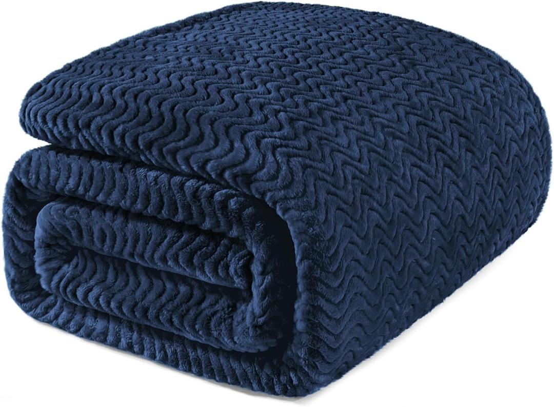Exclusivo Mezcla Soft Fleece Blanket King Size, Cozy Lightweight Blankets with Decorative Wave Textured Suitable for All Season Use, Navy Blue, 90x104 Inches