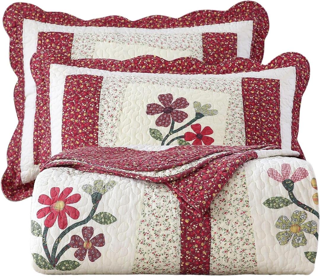 vctops Christmas Red 3 Piece Embroidered Floral Quilted Bedspread Quilt Set 100% Cotton Reversible Patchwork Coverlet Set 1 Quilt and 2 Pillow Shams (Red,Queen)