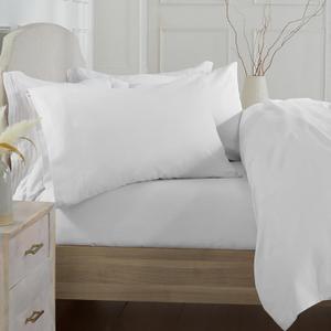 Market & Place 100% Cotton Queen Flannel Sheet Set | 4 Piece Deep Pocket Solid Cozy Winter Bed Sheets | Double Brushed for Extra Softness & Comfort | Chalet Collection (Queen, White)