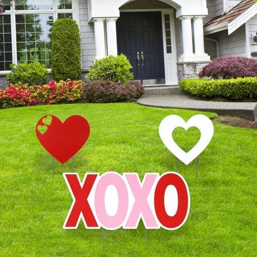 Otoolling 3 Pcs Valentines Day Yard Signs Metal Garden Stakes Valentine Outdoor Decorations XOXO Red Heart White Hollow Heart Decor for Valentines Day Outside Lawn Decor Anniversary Wedding Party