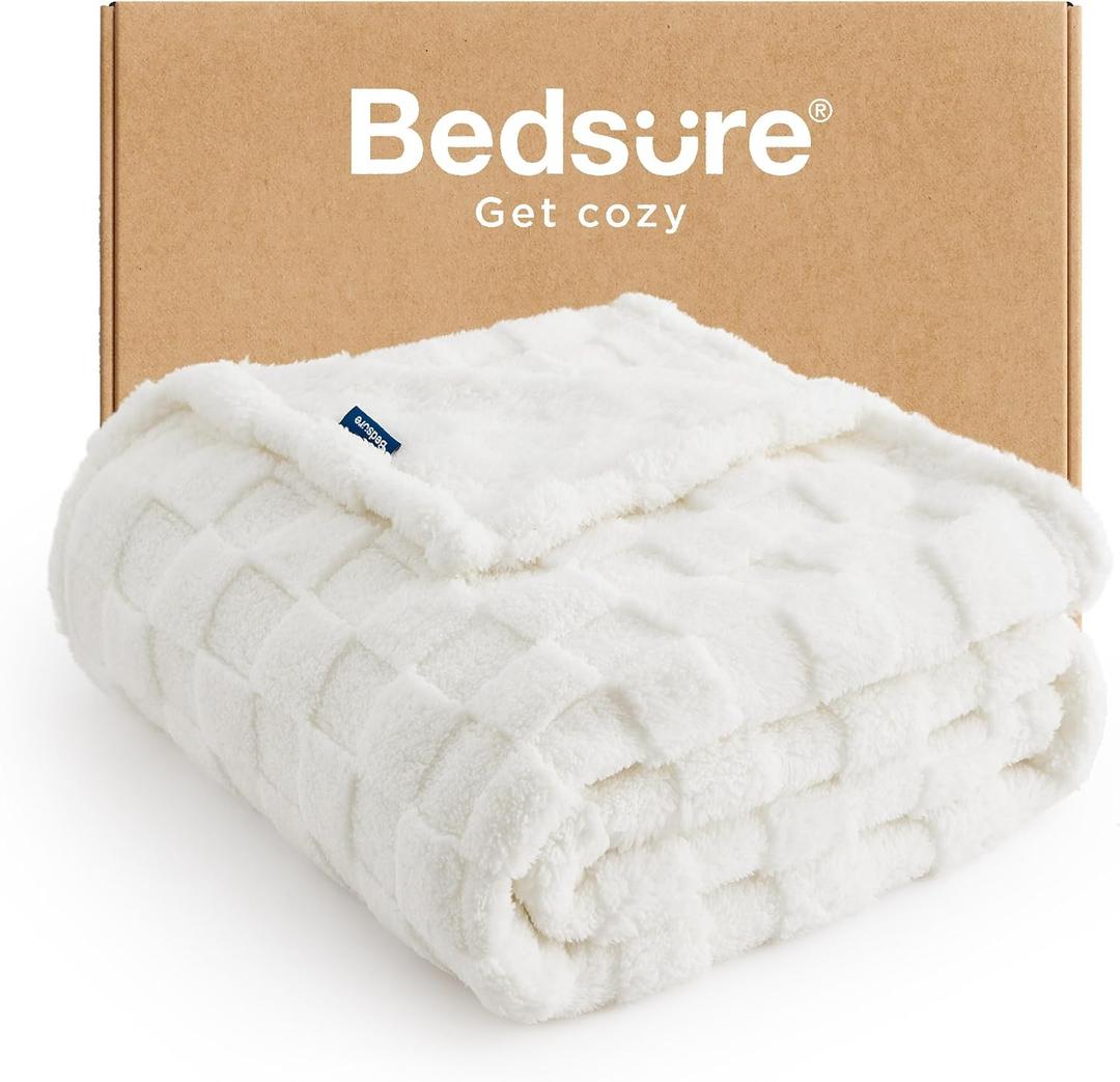Bedsure GentleSoft White Twin XL Blanket for Bed - Super Soft Cozy Fleece Blankets for Kids, Cute Throws for Girls, Dorm Room Essentials for Girls Teens Back to School, 66x90 Inches