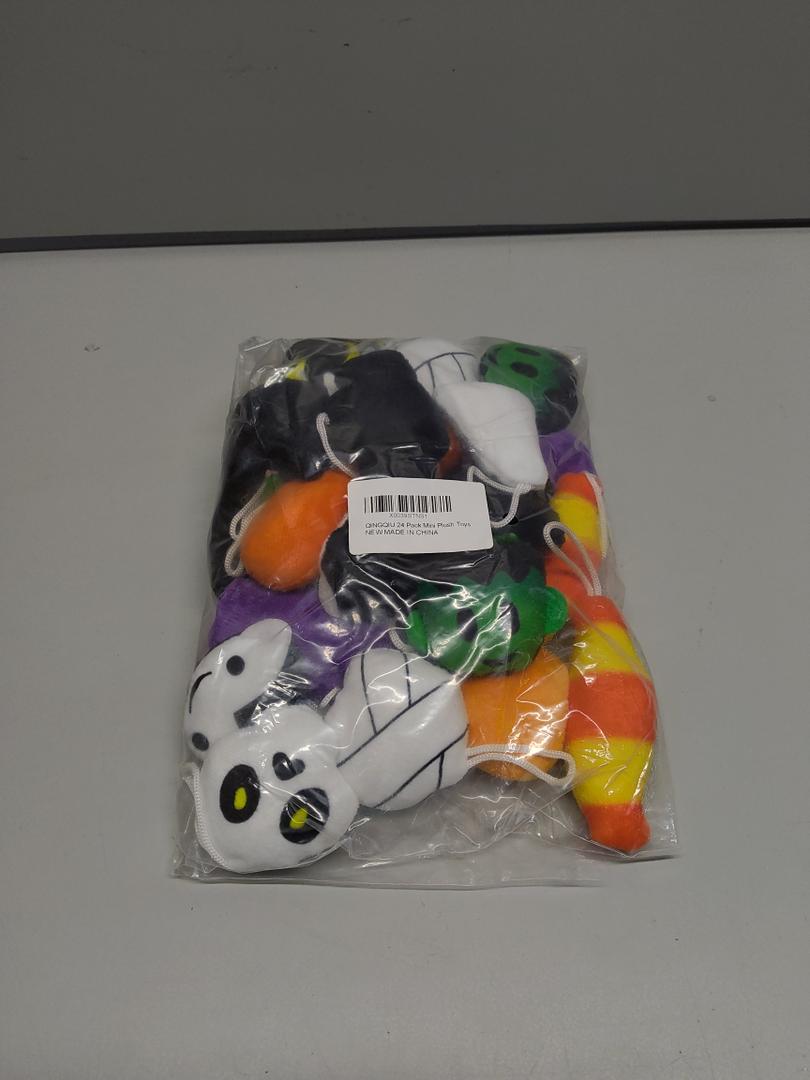 QINGQIU 24 Pack Halloween Mini Plush Toys Keychain Decorations Hanging Plush Ornaments for Kids Boys Girls Halloween Party Favors Halloween Treat Bags Gifts
