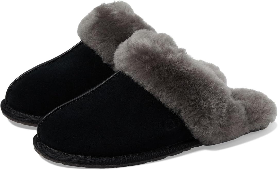 UGG Women's Scuffette II Slipper (Black, M)