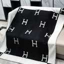 H Blanket Sofa Throw Blanket Soft and Comfortable Blanket Suitable for Sofa and Living Room