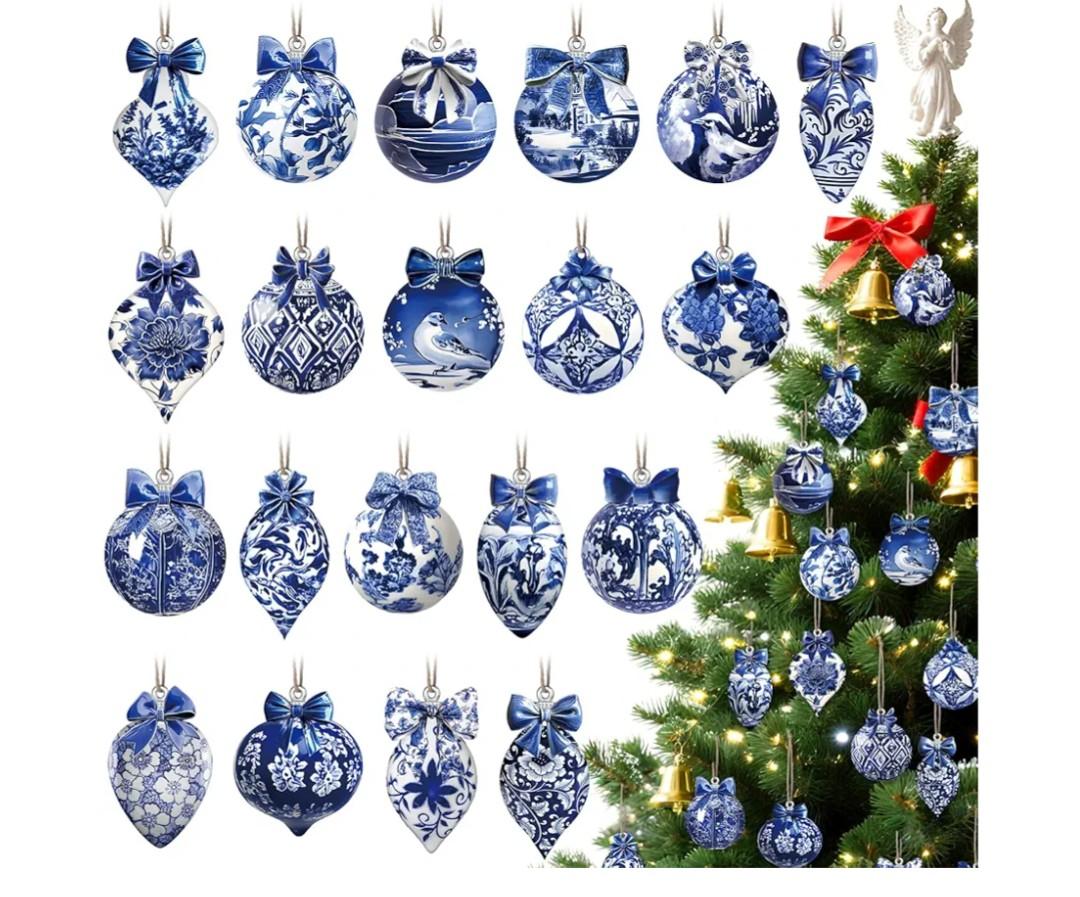 40 Pcs Christmas Chinoiserie Ornaments Blue and White Porcelain Wooden Flat Decoration Christmas Tree Ornaments Chinoiserie Hanging Decor Porcelain Pendants for Small Xmas Tree Decor(Creative)