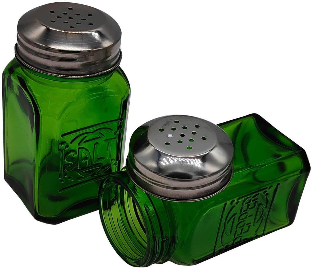 Vintage Salt and Pepper Shakers (Green, Medium)