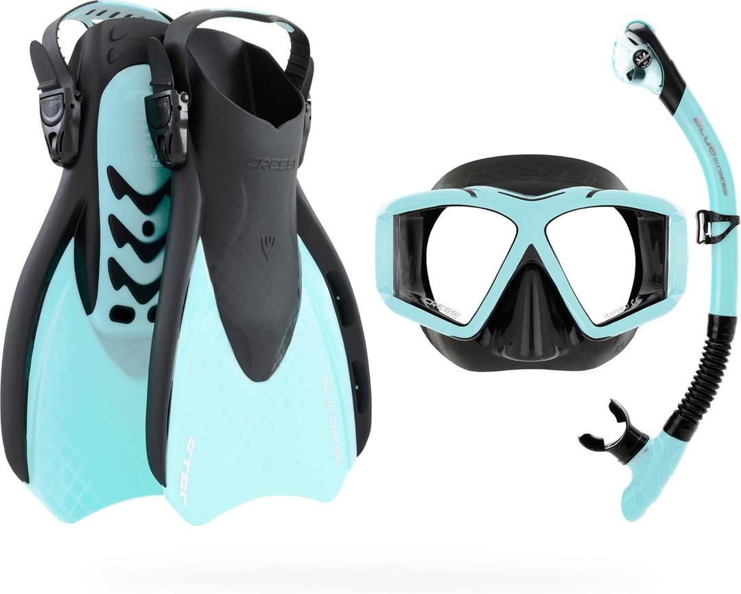 Cressi Traveler Set - Adult Snorkel Set Wide View Mask, Dry Top Snorkel and Fins - Comfortable and Light - Designed in Italy