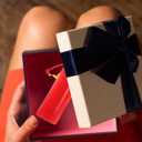 BESPORTBLE 2pcs Ketchup & Mustard Fake Novelty Squirt Bottles, Wear-Resistant Home Supply for Parties Interactive Realistic Spilled Condiment Props for Halloween Christmas and April Fool's Day