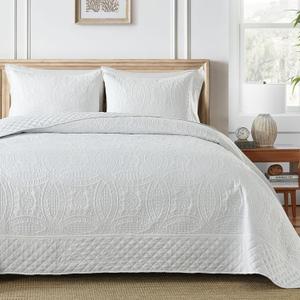 Boryard California King Quilt Bedding Set, 3-Piece Lightweight Soft Coverlet Set (111x106 inches) with 2 Pillow Shams (20x36 inches), White