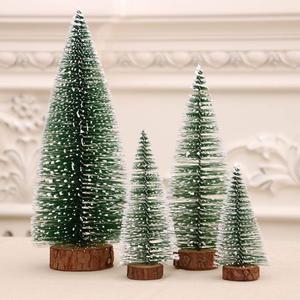 Mini Christmas Tree Snow Frost Sisal Trees Desktop Mini Pine Tree Bottle Brush Trees for Christmas Party Home Decoration(8 Pcs 2 Size: 10/15cm Height)