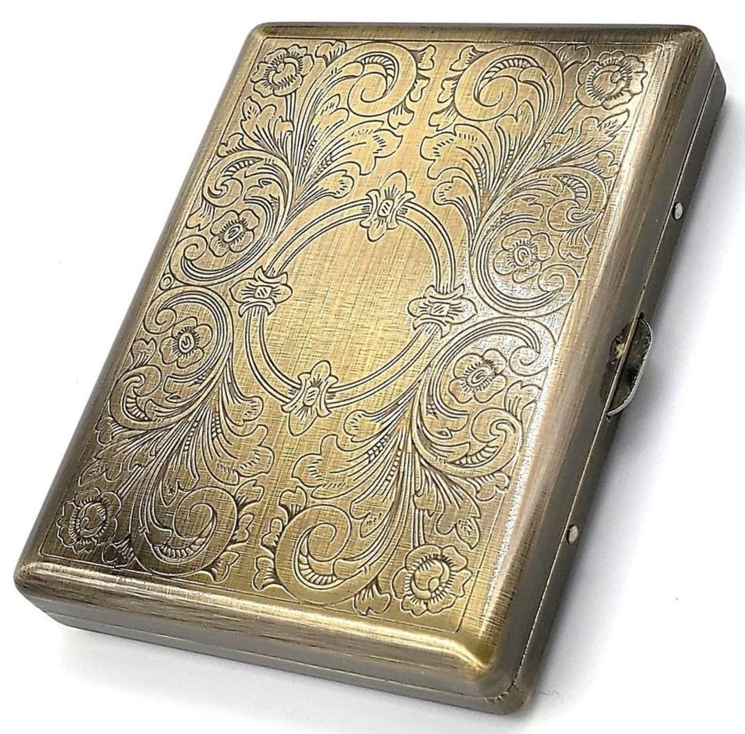 Retro Cigarette Case Victorian Style Metal Holder for Regular, King and 100's Size Credit Card Holder Pocket, Large with Etched Pattern RFID Protective Security Wallet (EL-100AB, Antique Brass)