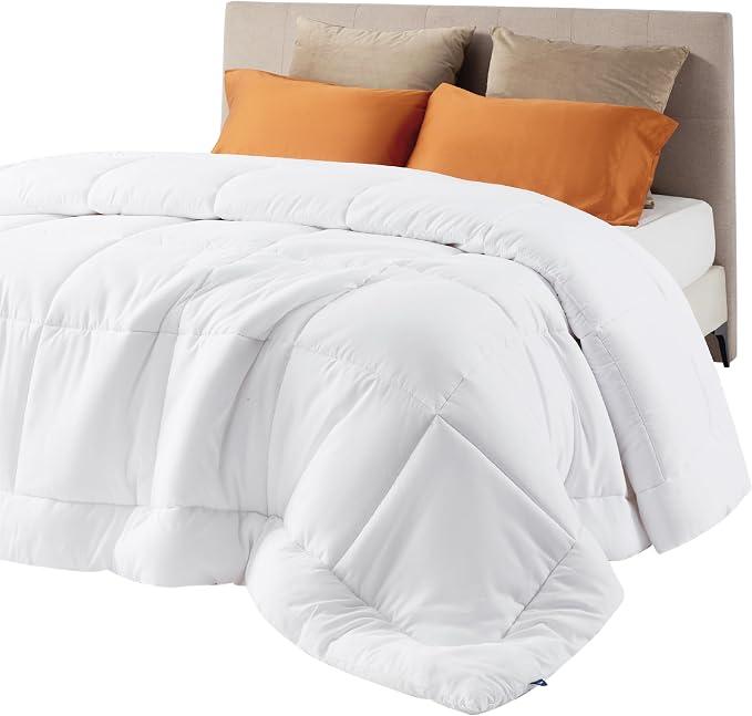 Bedsure Comforter Duvet Insert, Quilted Bedding Blanket, Oeko-TEX
People & Editor-Tested Comforter, Down Alternative Fill, 8 Corner Tabs, Machine Washable, White,Queen Plus 90x90 Inches