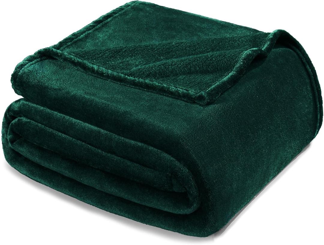 Exclusivo Mezcla Fleece Blankets Queen Size for Bed, Super Soft and Warm, All Season, Cozy, Plush, Lightweight, 90x90 Inches, Forest Green