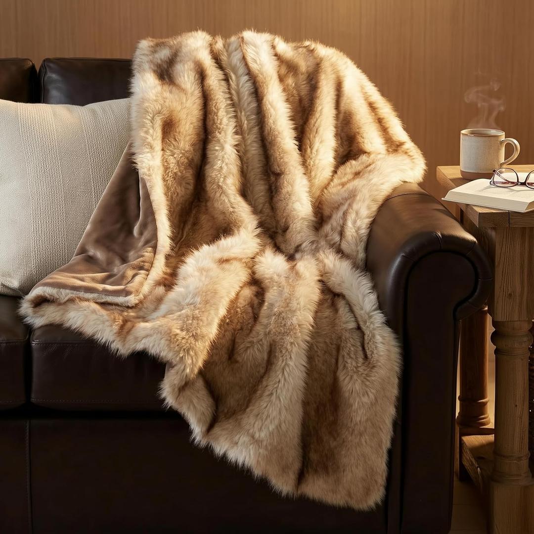 Faux Fur Throw Blanket - Ultra Long Pile, Luxury Fluffy Fox Golden with Brown Tipped Throws for Couch Sofa Decoration, Fuzzy Plush Blankets for Women, 130x150cm