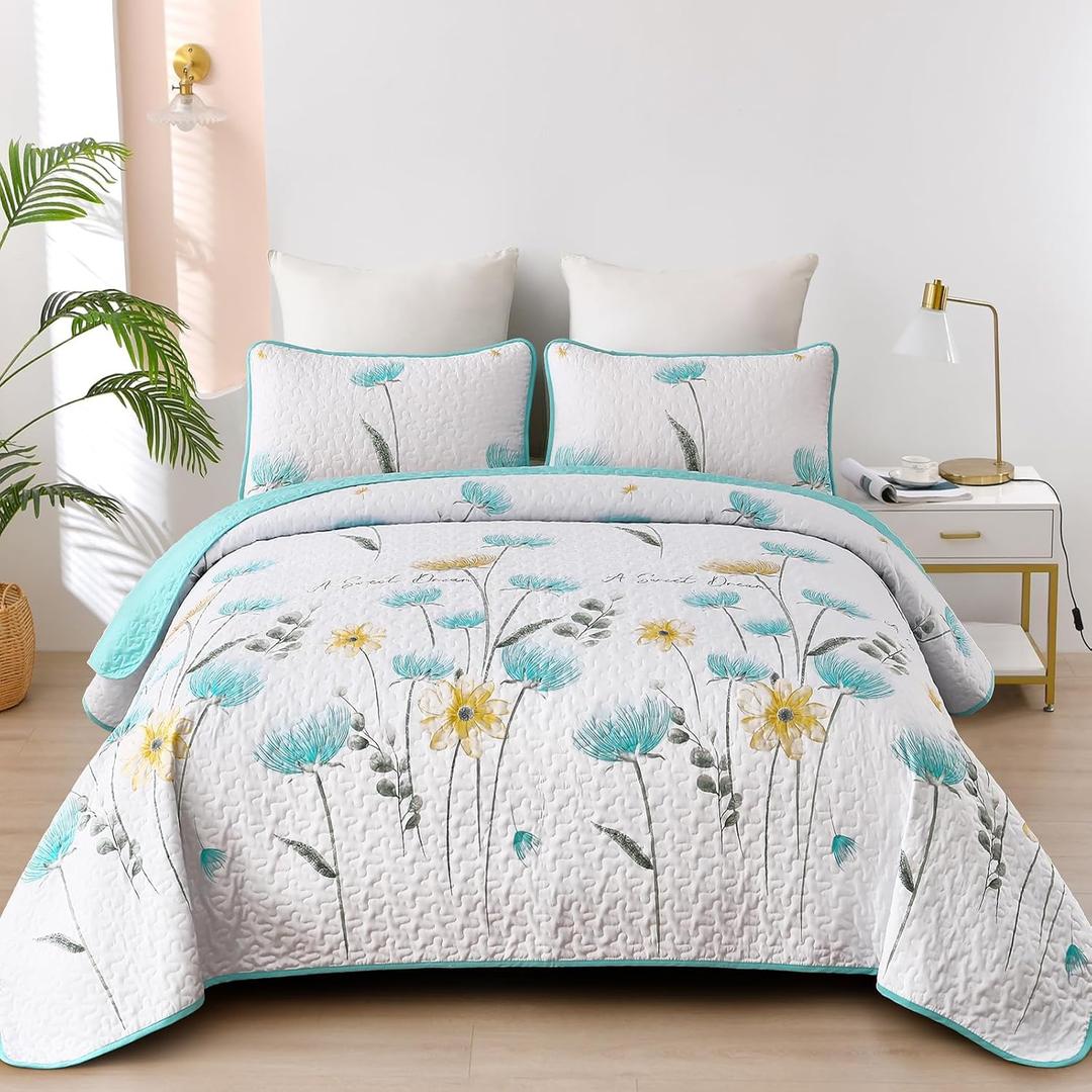 Dinjoy King Size Quilt Set Floral,3 Piece Aqua Farmhouse Bedding Set Lightweight Flower Bedspreads White Coverlet Bed Sets Cute Boho King Quilts for Summer All Season(110"x90")
