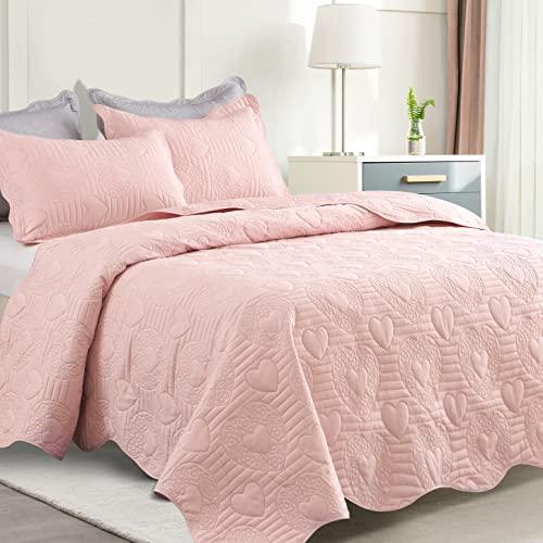 Auemtyn Full/Queen Size Quilt Set 3 Pieces, Soft Lightweight Summer Bedspread, Reversible Microfiber Bed Coverlet for All Seasons, Light Pink, Heart Pattern (1 Quilt, 2 Pillow Shams)