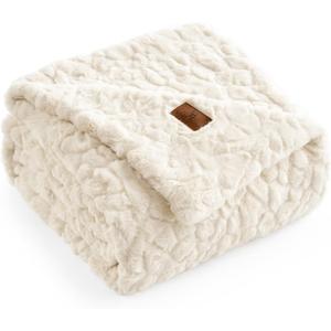 Cozy Bliss Faux Fur Throw Blanket for Couch, Fuzzy Soft Plush Thick Warm Fluffy Reversible Wave Textured Blanket for Sofa Bedroom Living Room, 55 * 70 Inches Cream White