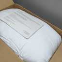 Calvin Klein Luxury Hotel Pillows Queen Size Set of 2 Medium Soft
400 Thread Count Print 100% Cotton Cover, Gusseted Down Alternative for Back, Stomach or Side Sleepers