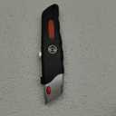 INTERNET'S BEST Premium Utility Knife Retractable Box Cutter with Rubber Handle | Heavy-Duty Cutting for Cardboard, Carpet, Plastic | Retractable Blade | Includes1 Razor Knive