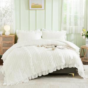 WONGS BEDDING White Comforter Set Queen, 3 Pieces Ruffle Farmhouse Shabby Chic Boho Comforter for Queen Bed, Soft Seersucker Textured Bedding Set with 1 Ruffle Comforter, 2 Tufted Pillowcases 90"×90"