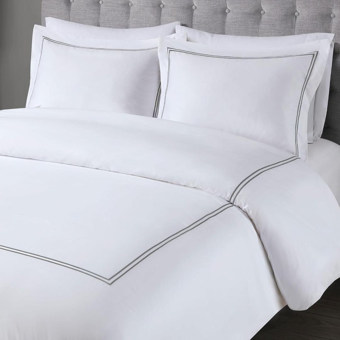 Madison Park Signature Queen Comforter Set Hotel Deluxe 500TC Cotton Sateen Comforters, All Season Lightweight 5 Piece Bed Set, Removable Duvet Cover, Shams & Throw Pillow, Full/Queen, White/Grey