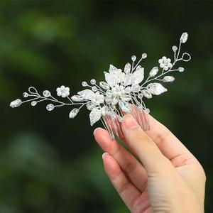 Gorais Leaf Bride Wedding Hair Comb Pearl Bridal Hair Piece Crystal Side Comb Hair Accessories for Women and Girls (A-Silver) (A-Silver)