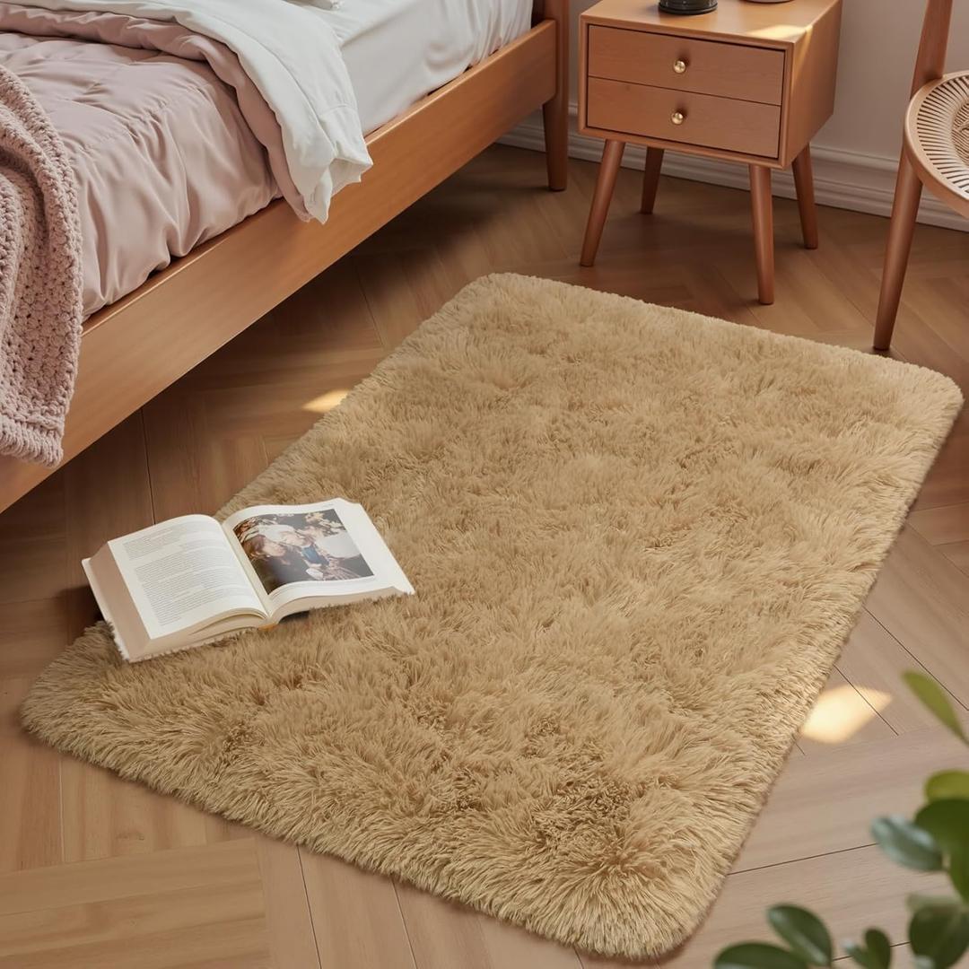 Small Throw Rugs for Bedroom, 2x3 Beige Mini Non-Slip Area Rug, Super Soft Plush Fluffy Carpet Modern Home Decor Aesthetic for Entryway Entrance Nursery Kids Room Dorm Office