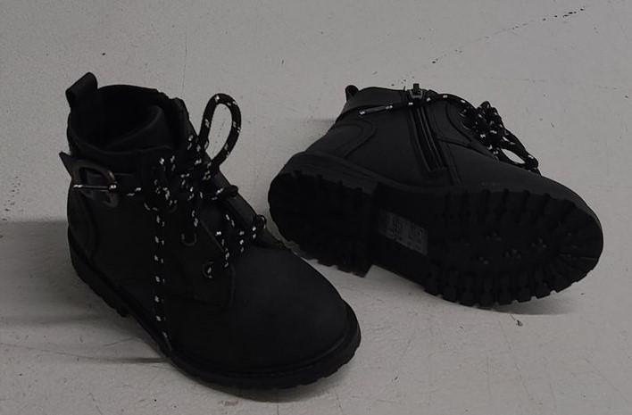 BlowFish Malibu Black Size 9