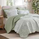 Madison Park 3-Piece Reversible Quilt Set, Botanical Print & Scalloped Edge, Lightweight Summer Bedding, Queen, Market Green | Lightweight
