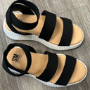 SM NEW YORK DIAMOND SANDALS, WOMENS SIZE 9.5