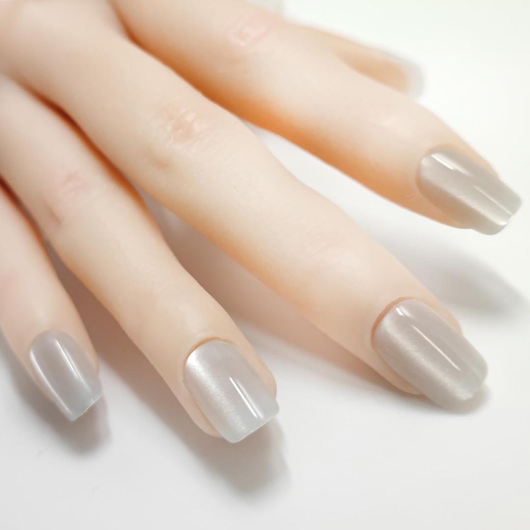 3 x Cat Eye Nails Short Squoval, Shimmery White, Small Size Press on False Nails, 24 Reusable Fake Nails With Stick on Adhesive Tabs