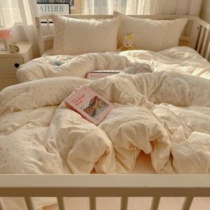 VM VOUGEMARKET Lace Comforter Set Queen Garden Flower Comforter with 2 Pillowcaases Cottagecore Bedding Set Pink Floral Comforter Set 90"x90"