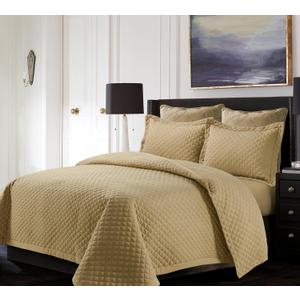 Tribeca Living Brisbane Oversized King Quilt Bedding Set, Solid 3-Piece Quilted Bedspread Coverlet with Matching Pillow Shams, Super Soft, Fade and Wrinkle Resistant Quilts, Cashmere