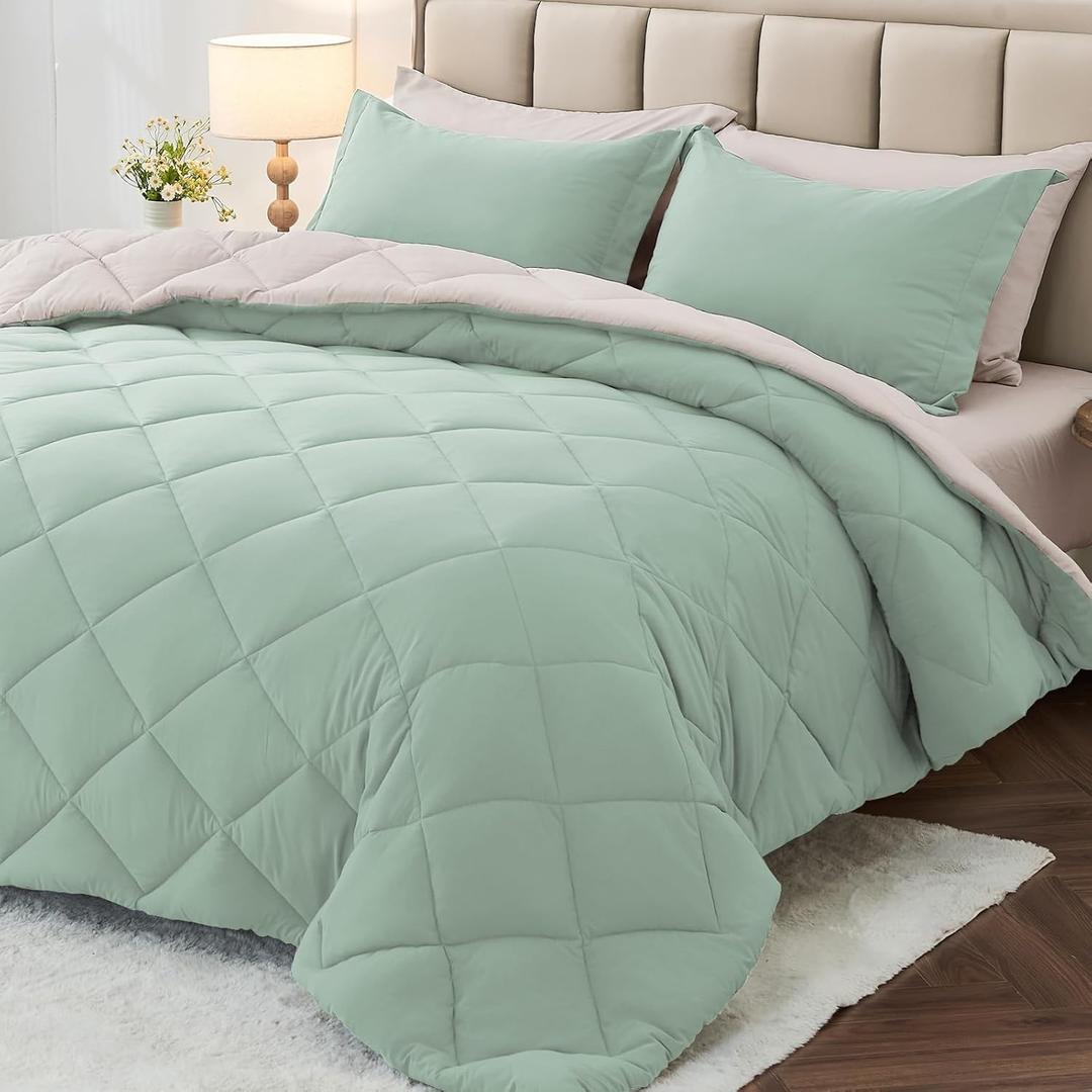 MUXHOMO 7 Pieces Queen Comforter Set, Reversible Bed in a Bag Queen Size, All Season Bedding Set with Comforter, Flat Sheet, Fitted Sheet, Pillowcases & Shams, Sage Green & Beige (Queen (88"x88"))