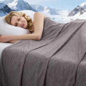 Cooling Blanket Throw Size, 50"x70" Cooling Blankets for Hot Sleepers, Cold Blanket Thin Lightweight Breathable Soft for Couch Bed, Lightweight Blanket Keep Cool for Night Sweats
