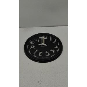 Metal Wall Clock Black Size 18 in (No Brand)
