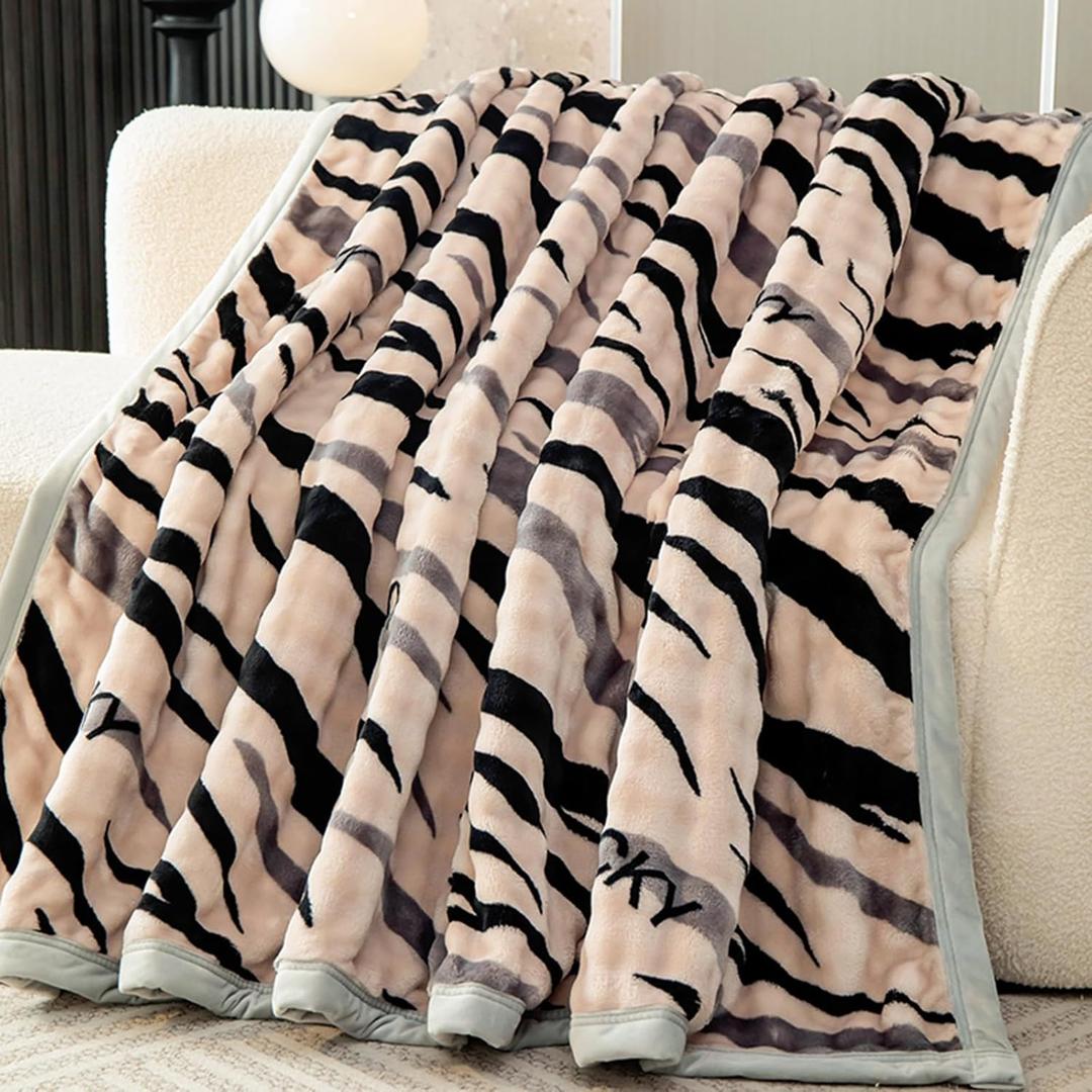 Fleece Bed Blankets Throw Size - Soft Lightweight Plush Fuzzy Cozy Luxury Blanket Microfiber Throw for Couch Bed,All-Season Breathable,40x60 Inches (Zebra Pattern)