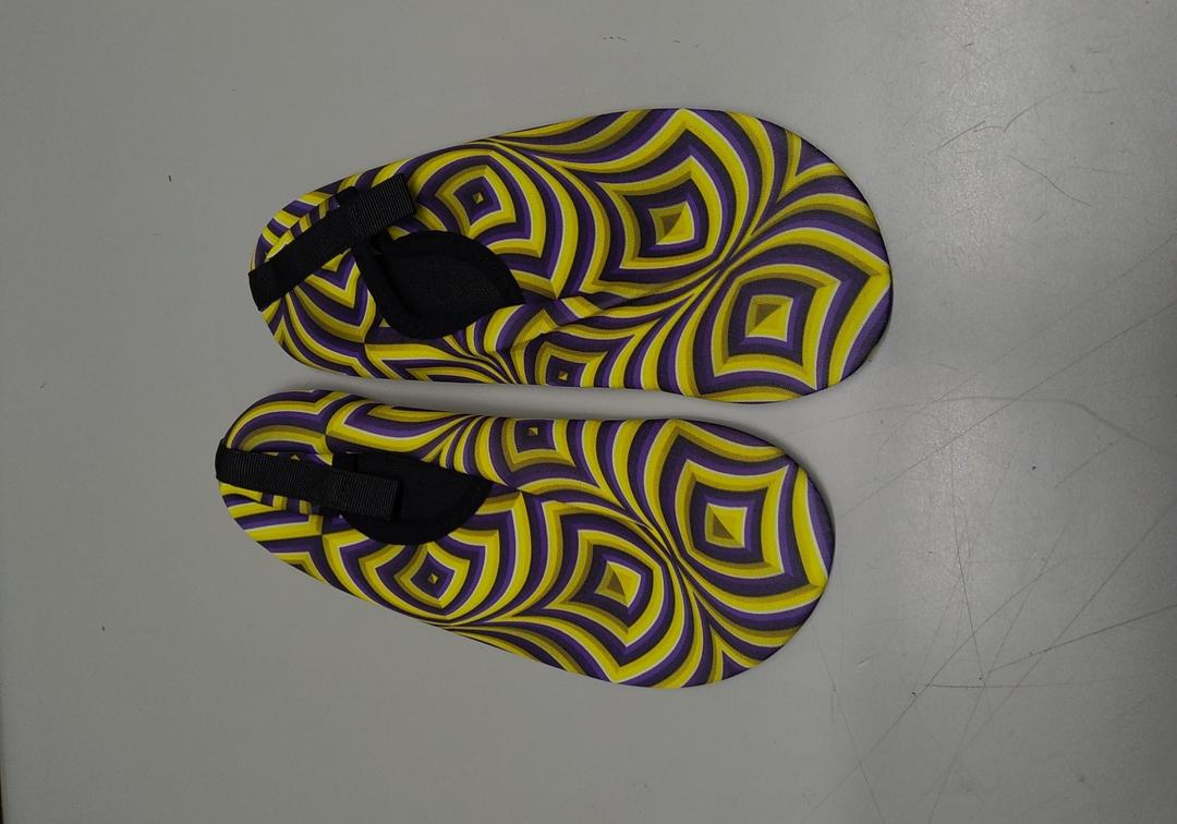 Men Women Water Shoes Quick-Dry Aqua Socks Barefoot Slip-on Summer Slippers for Beach Swim Sport Surf Yoga Exercise Spiral Yellow, 7-8 Women/6-7 Men