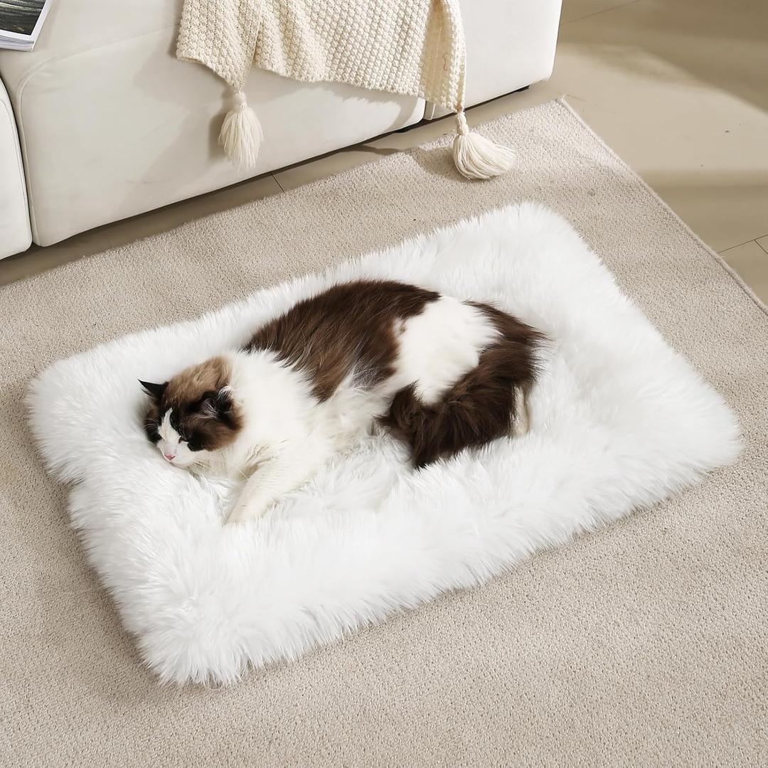 Self Warming Dog Cat Bed Mat 19.6x31.4 inch, Washable Soft Plush Faux Fur Fluffy Puppy Heating Pad Blanket for Indoor Pet Sleep Cushion White