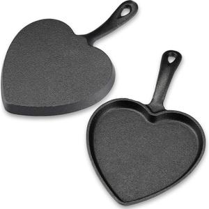Reallnaive 2 Pack Valentine's Heart Cast Iron Skillet Mini Black Cast Iron Skillet Set 5 inch Small Frying Pan with Long Handle for Baked Cookie Eggs