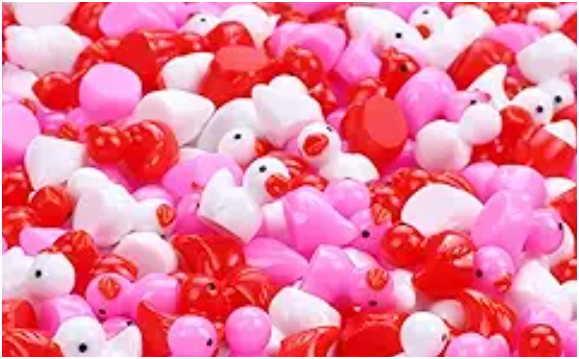 100 Pcs Valentines Mini Resin Ducks Valentine's Day Small Little Resin Ducks Bulk to Hide Tiny Miniature Figures for Micro Garden Landscape Decoration Adults Craft Party Favors