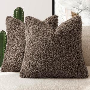 Foindtower 2 Pack 20 x 20 Inch Chocolate Brown Faux Fur Cushion Cover, Accent Sherpa Pillows, Fluffy Soft Pillow Covers, Sheepskin Decorative Fleece Pillowcase for Bed, Couch, Living Room, Brown
