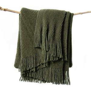 lifein Throw Blanket for Couch, Soft Green Boho Decor Bed Throw,Cozy Knitted Chenille Farmhouse Lightweight Throw for Spring(Olive Green,50 * 60")