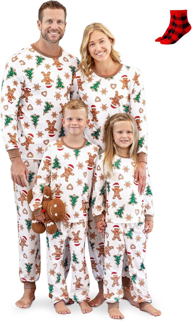 PATPAT Christmas Family Matching Pajama Sets Includes Christmas Socks - Perfect for Family Photos & Holiday Celebrations (M)