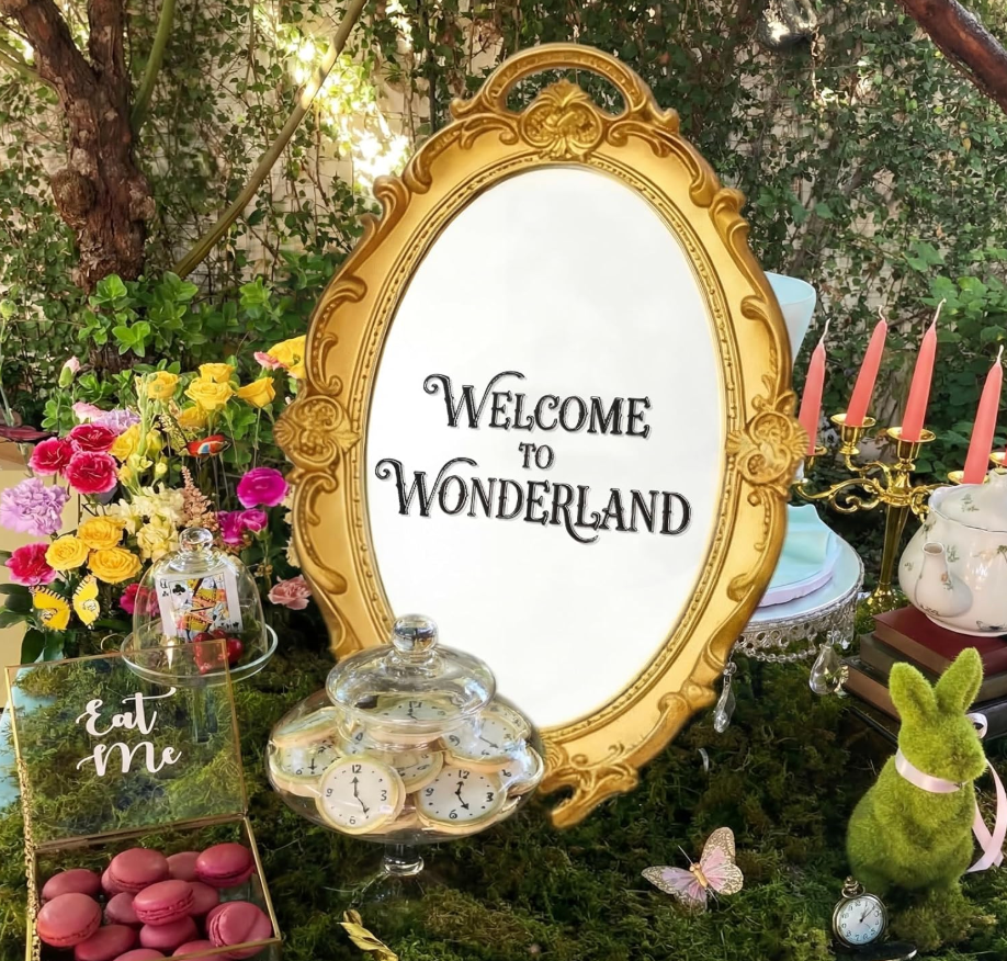 Threehoney Wonderland Tea Party Decoration Vintage Oval Mirror 15.4 x 9.4 Inch Golden Mirror for Tea Party Decoration Birthday Baby Shower Women Wedding Dinner Supplies(Welcome to Wonderland)