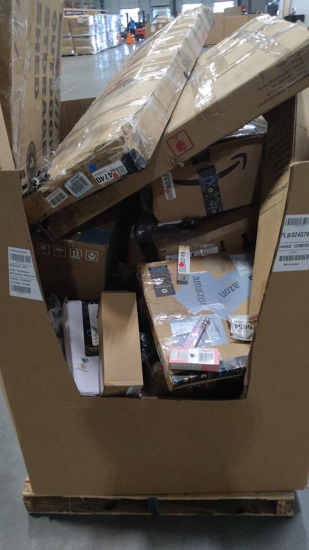 Pallet of Salvage Items