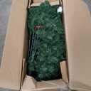 8 FT Artificial Xmas Tree with 1498 PVC Branch Tips 880 Warm White LED Lights