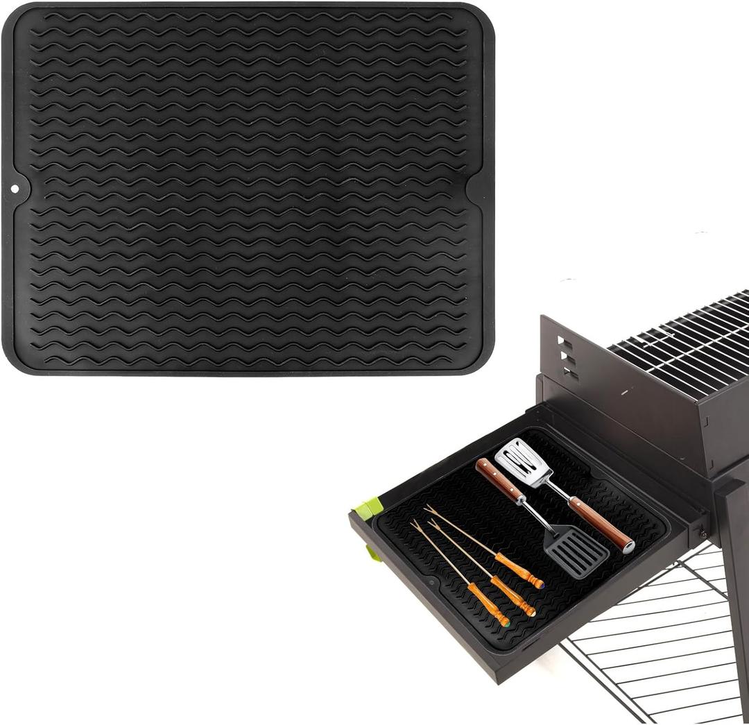 Silicone Griddle Mat for Blackstone Grill, 15.75x11.81in Heat Resistant BBQ Tool Cover Pad Griddle Accessories for Outdoor Grilling Camping Cooking Replacement Part (Black)