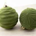 42PCS Green Velvet Christmas Ball Ornaments, Flocked Vintage Rustic Farmhouse Baubles in Assorted Sizes for Xmas Tree Decorations, Hanging Ornaments for Home, Party & Wedding Dcor (Green)